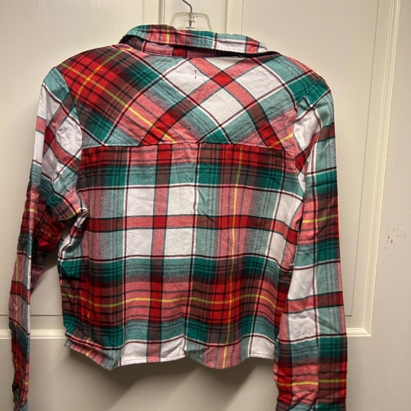 Colorful Plaid Cropped Shirt - Picture 3 of 3